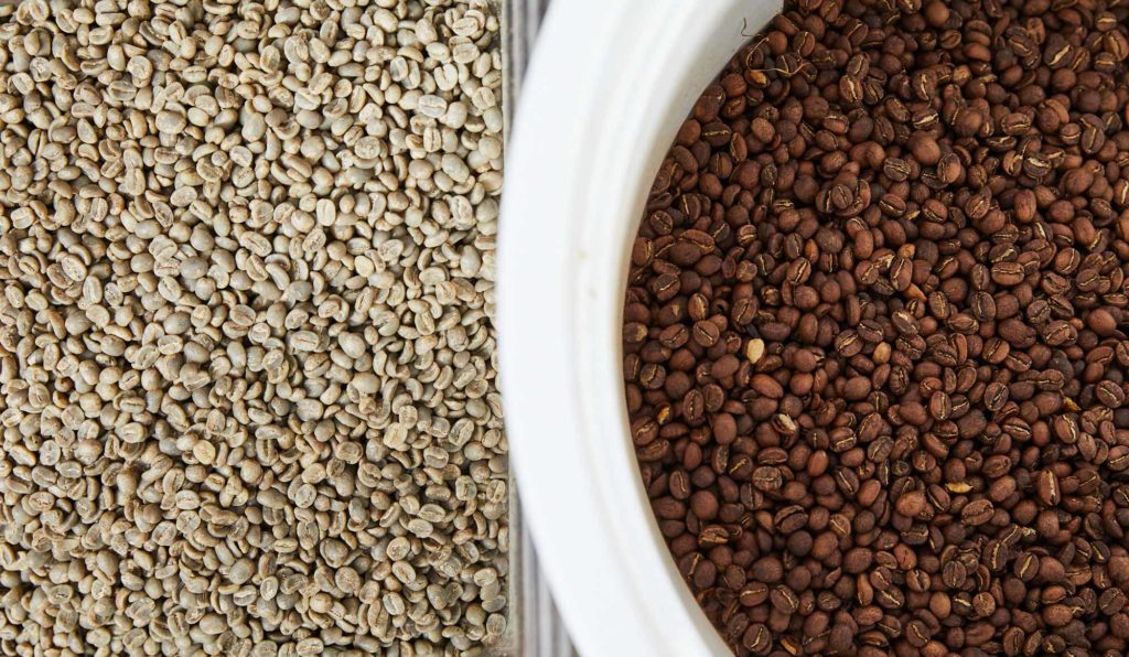 green and roasted coffee